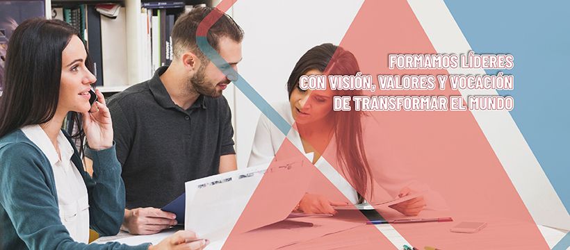 Estudiantes de ILET Cuernavaca en clase